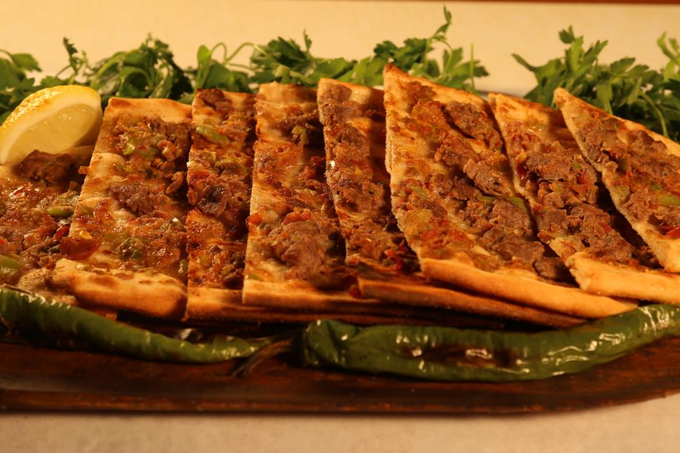 Kuşbaşılı Pide