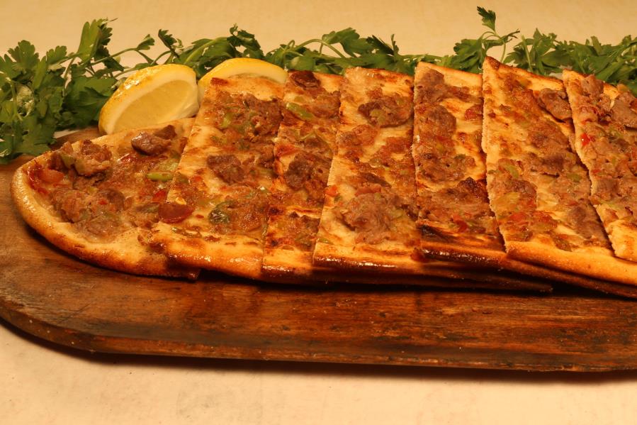 Kuşbaşılı Pide